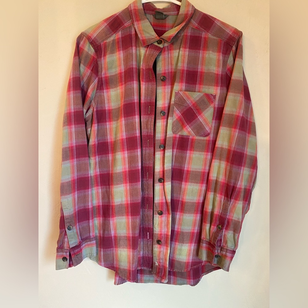 Eddie Bauer Red and Green Casual Button Down Shirt